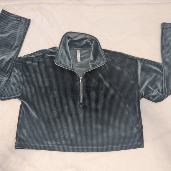 Fabletics Dark Green Ribbed Pullover - Picture 1 of 4